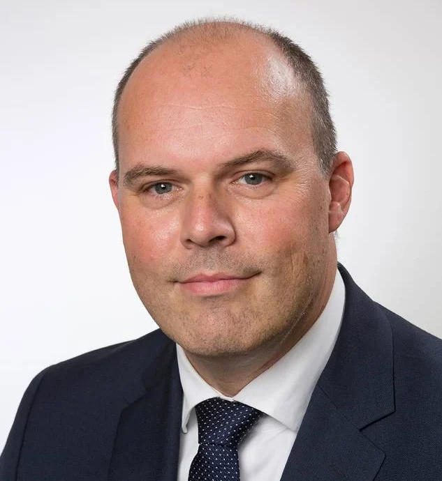 Dr. Christoph Sauer